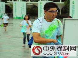 讓激情怒放！昆山市民上演雨中彩跑狂歡"
103153"