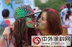 讓激情怒放！昆山市民上演雨中彩跑狂歡"
103153"