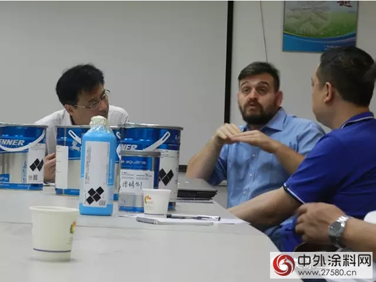 美塗士與(yu) 意大利倫(lun) 納塗料使者深入交流水性漆