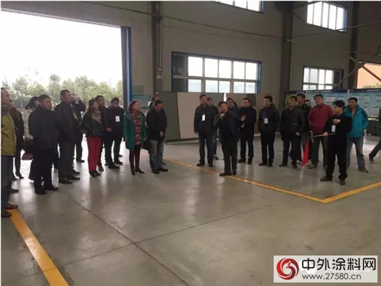武漢市房地產(chan) 開發企業(ye) 協會(hui) 參觀武漢卓寶"108812"