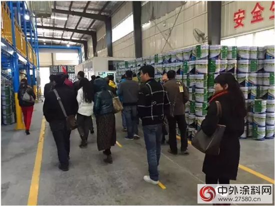 武漢市房地產(chan) 開發企業(ye) 協會(hui) 參觀武漢卓寶"108812"