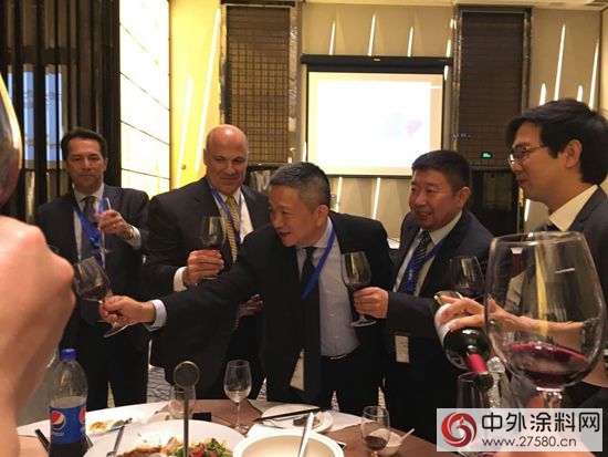 宣偉(wei) 塗料CEO與(yu) 威士伯華潤骨幹經銷商見麵"114268"