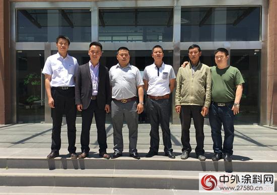 匯龍家具漆專(zhuan) 業(ye) 培訓團隊走進漢寧木業(ye) 