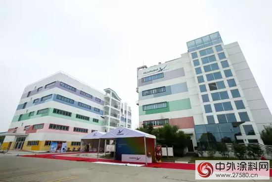 阿克蘇諾貝爾中國最大技術中心落成啟用"
114987"