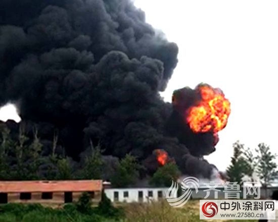 鄆城一油漆廠發生火災4小時撲滅 無人員傷(shang) 亡"116052"