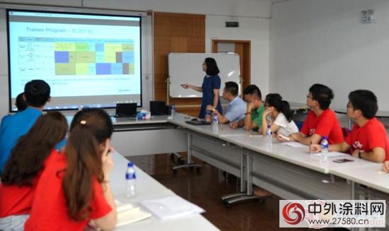 華東(dong) 理工大學社會(hui) 實踐團隊走訪海虹老人