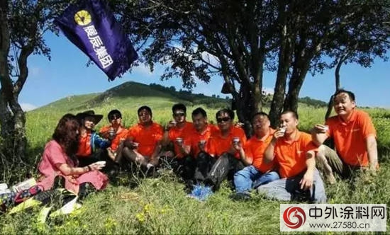青島展辰商貿公司下半年銷售目標北京、草原落實會(hui) 側(ce) 記