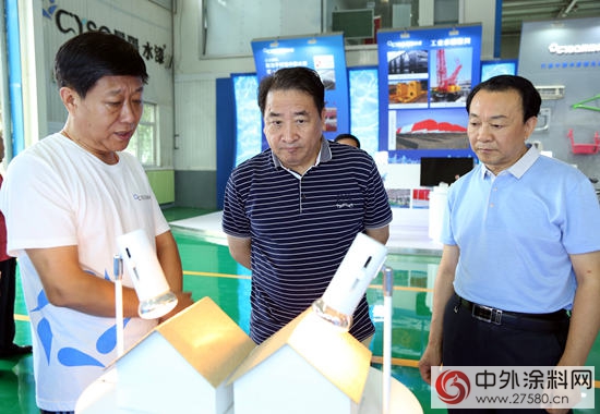 著名相聲表演藝術家薑昆：晨陽水漆 綠色中國