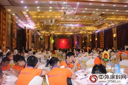 會(hui) 長黃開出席鴻昌塗料公司成立25周年慶典活動