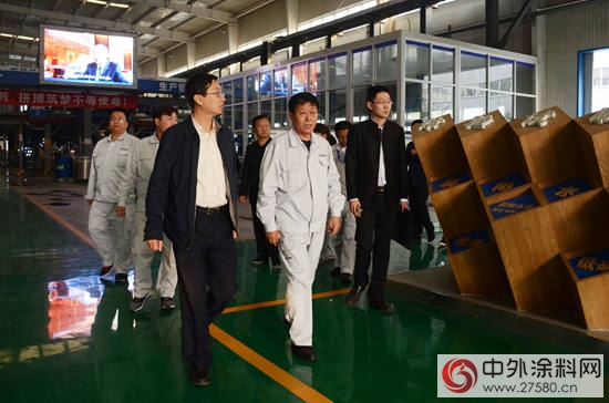保定市委常委、副市長劉航一行蒞臨(lin) 晨陽水漆參觀調研"118101"