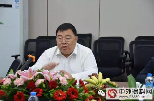 上海臨(lin) 港集團袁國華總裁一行蒞臨(lin) 彩虹精化參觀考察