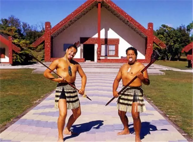 “讓我們(men) 一起去外麵走走”||嘉寶莉跨界跨境暢心遊即將起航