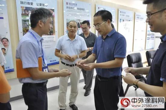 蓬江區區長李欣立一行蒞臨(lin) 嘉寶莉調研指導