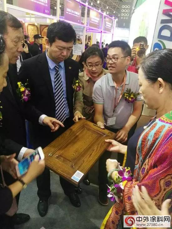 華隆塗料亮相家具材料展 “水木隆行”成重點關注對象