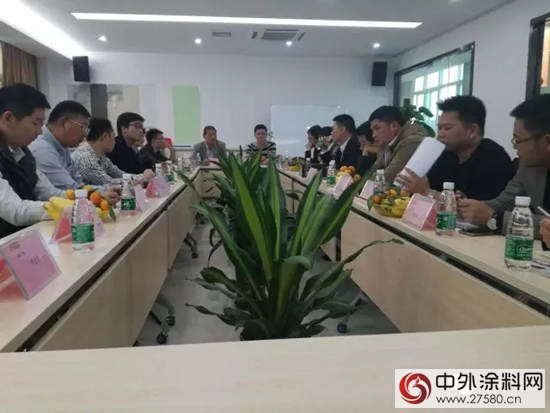 油漆堡和立邦親(qin) 情攜手家裝發展趨勢洽談會(hui) 