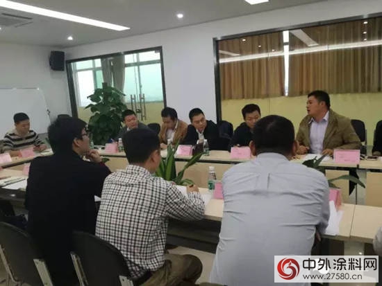油漆堡和立邦親(qin) 情攜手家裝發展趨勢洽談會(hui) 