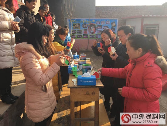 晨陽水漆暖冬行動，超50位鄉(xiang) 村教師、留守兒(er) 童受到關(guan) 懷