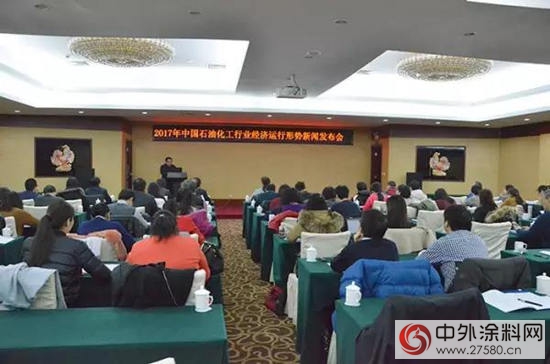2016年塗料總產(chan) 量1899.78萬(wan) 噸，產(chan) 值4354.49億(yi) 元
