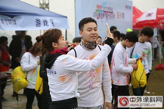 新生代企業(ye) 家領銜嘉寶莉漆溫州歡樂(le) 跑