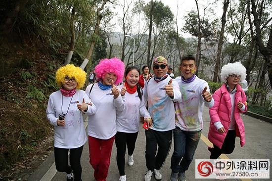 新生代企業(ye) 家領銜嘉寶莉漆溫州歡樂(le) 跑