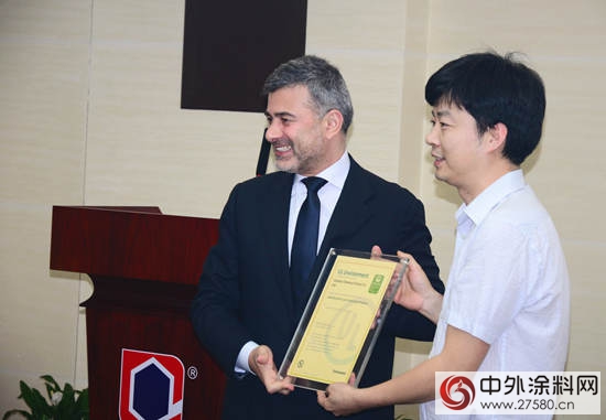 嘉寶莉海藻泥3代比肩立邦多樂(le) 士