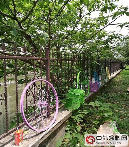 品赫漆夏天的獻禮：周末徒手打造的一角歐洲風情"121907"