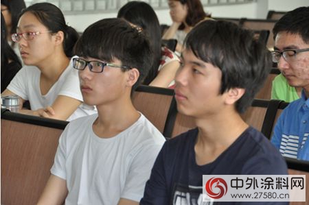 “走吧 微愛”首次走進華中師範大學"121984"