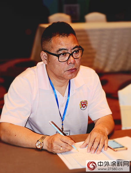 專(zhuan) 訪長江塗料經銷商彭虹先生