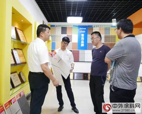 兗(yan) 礦集團旗下中垠地產(chan) 考察團蒞臨(lin) 晨光"122561"
