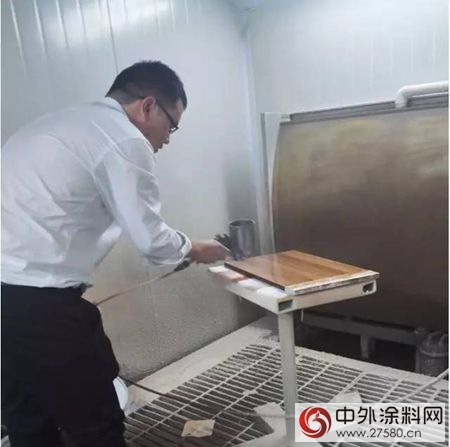巴德士人，同進步，共發展！