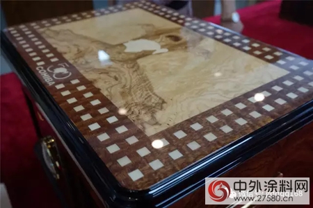 匠心與(yu) 匠人，漆強鋼琴漆與(yu) 雪茄盒的完美結合"123035"