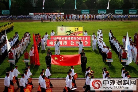 西安體(ti) 育學院塑膠跑道鋪設紀實 | 巴斯夫品質"123096"