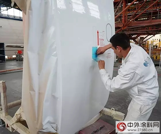 阿克蘇諾貝爾並購英法兩(liang) 家企業(ye) "123135"