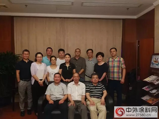 建築塗料上半年供需兩(liang) 旺 他們(men) 卻已經看到了隱憂
