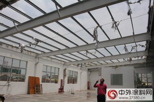 察災情，送關(guan) 懷 ----廣東(dong) 塗協走訪受台風影響嚴(yan) 重的會(hui) 員企業(ye) 