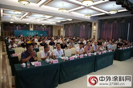 “綠色溫州 水領風騷“主題“油改水整體(ti) 解決(jue) 方案”研討會(hui) 昨日順利召開