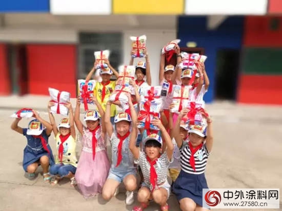 立邦攜手新力地產 為愛煥新南昌望城鎮幸福學校"
124032"