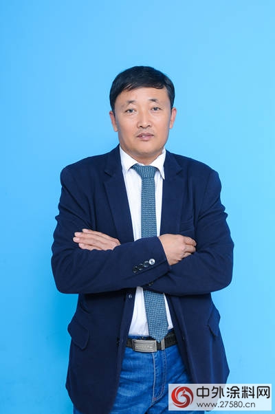 跟著展辰義(yi) 無反顧 ----記展辰家具漆經銷商吳占京