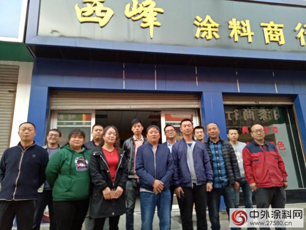 跟著展辰義(yi) 無反顧 ----記展辰家具漆經銷商吳占京