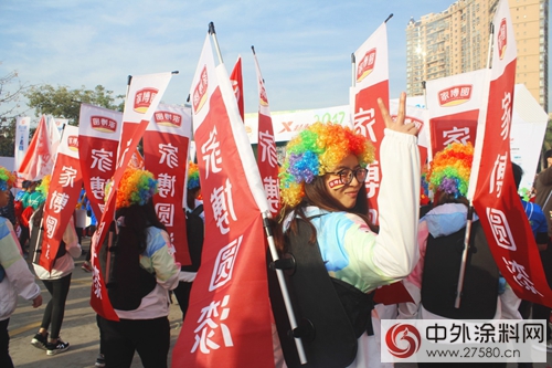 晉江國際馬拉鬆賽，家博圓“跑團”領跑青春色
