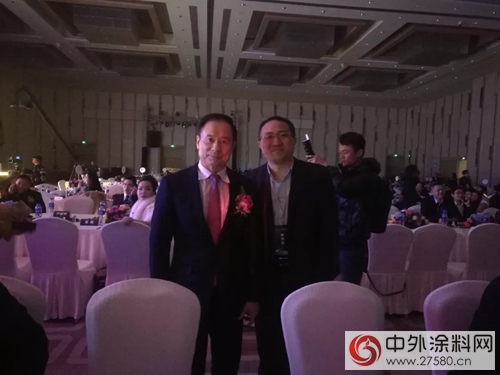 經典獲2018年度中國房地產《金牌供應商》"
126045"