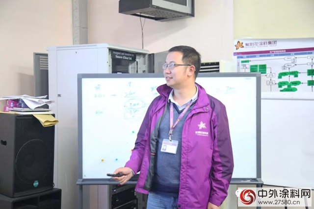 紫荊花家具漆廣東(dong) 營銷中心第一次全員大會(hui) 正式召開