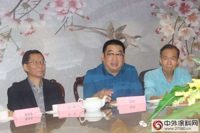 陳冰會(hui) 長、呂水列秘書(shu) 長出席2018廣東(dong) 省建材產(chan) 業(ye) 新春座談會(hui) 
