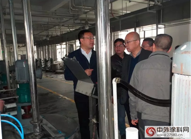 山東(dong) 萊鋼綠建國際建築工程有限公司董事長兼總經理高政先生蒞臨(lin) 天鵝塗料參觀指導工作！