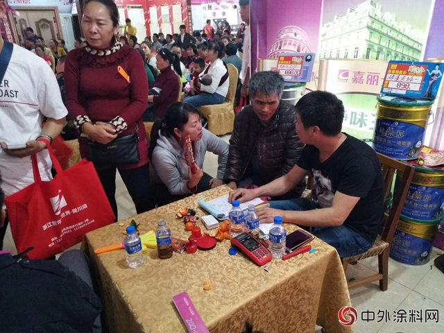 嘉麗(li) 士漆第四屆工廠直供會(hui) 現場火爆 品質家裝深得人心