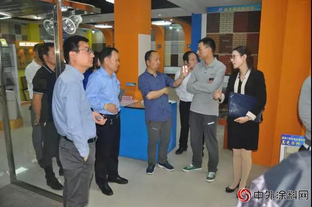 常州門窗幕牆行業(ye) 協會(hui) 考察晨光塗料總部