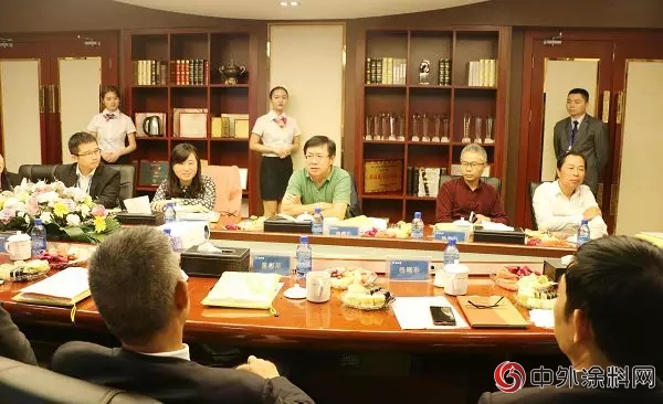 美的地產(chan) 總裁考察藍天豚矽藻泥：綠色建築新材料將成高端房產(chan) 新亮點