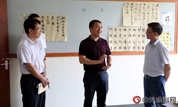 光明辦事處麥雄光書(shu) 記一行走訪展辰集團 助力企業(ye) 發展