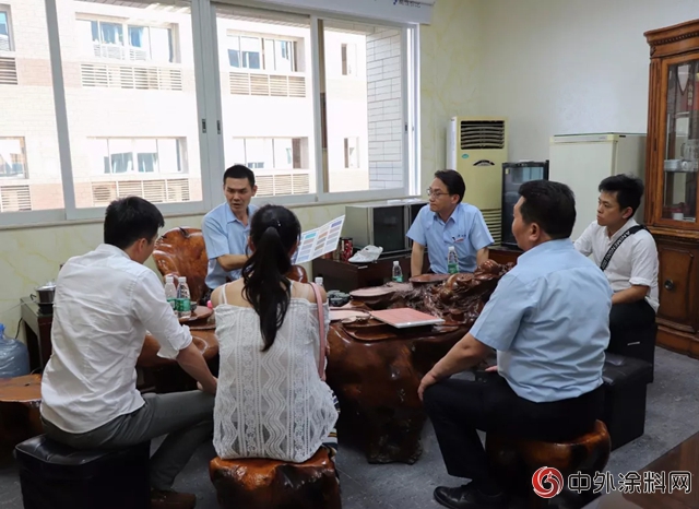 珠海華發集團領導一行蒞臨(lin) 東(dong) 莞大寶化工參觀考察