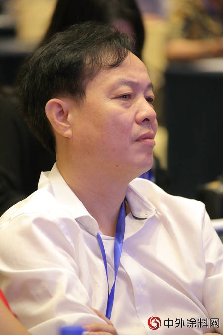 專(zhuan) 訪塗料億(yi) 商、中山市卓越化工建材有限公司董事長李劍文